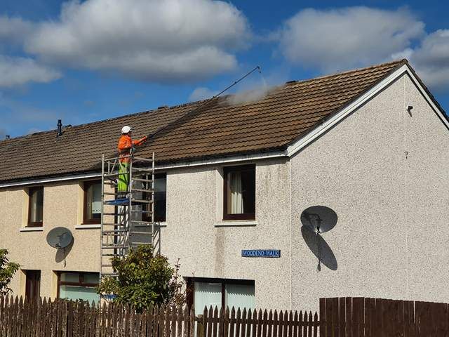 roof-cleaning-2-kireth-ai